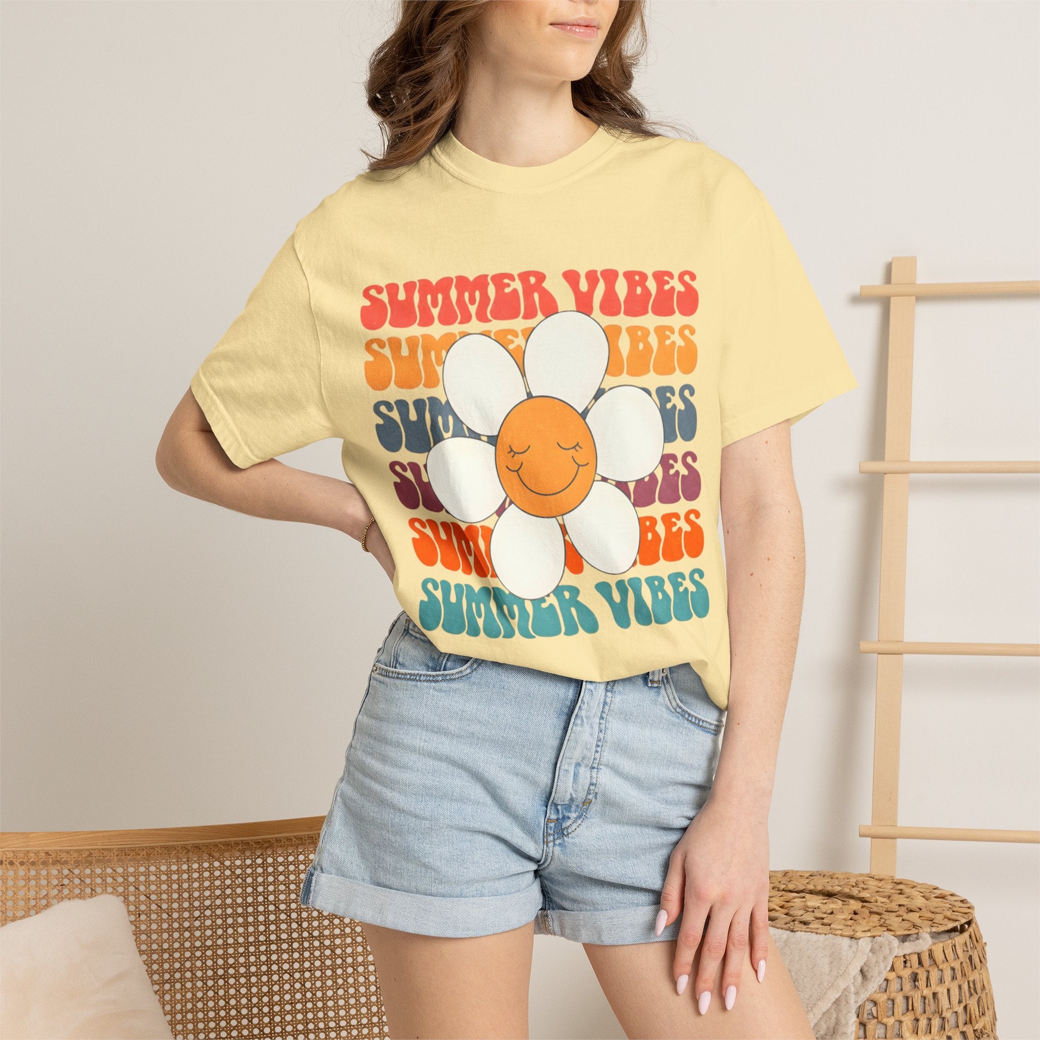 Summer Vibes Daisy T-Shirt